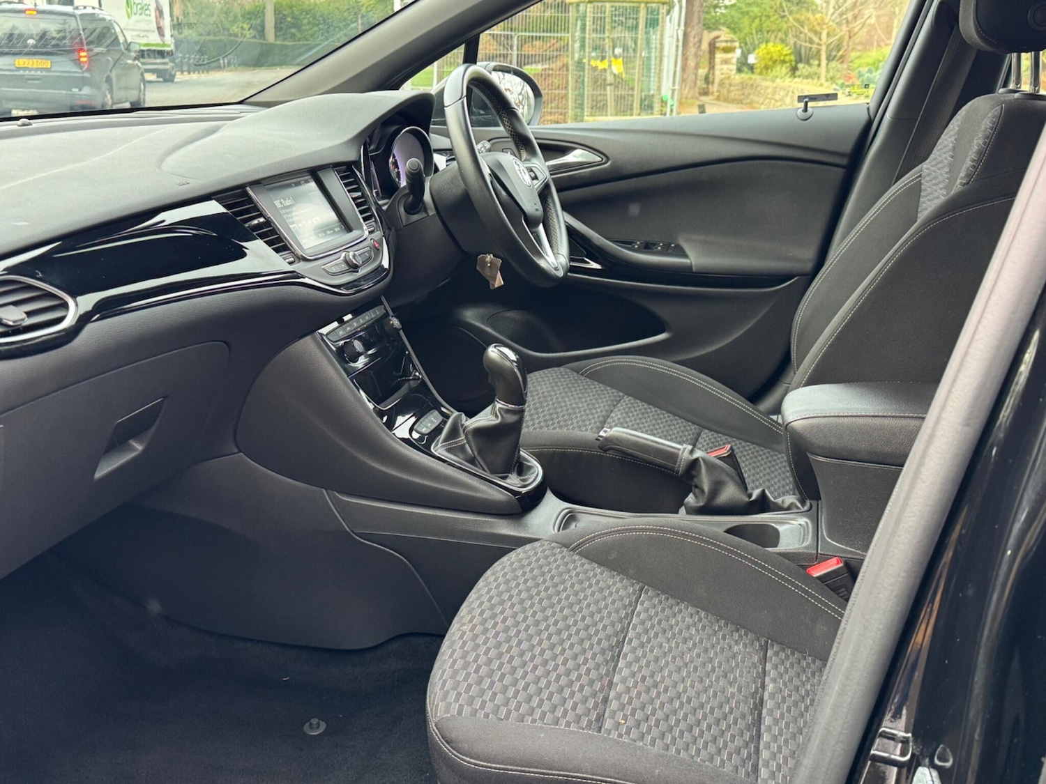 Used Vauxhall Astra 2017 for sale - 77029254: Photo 13