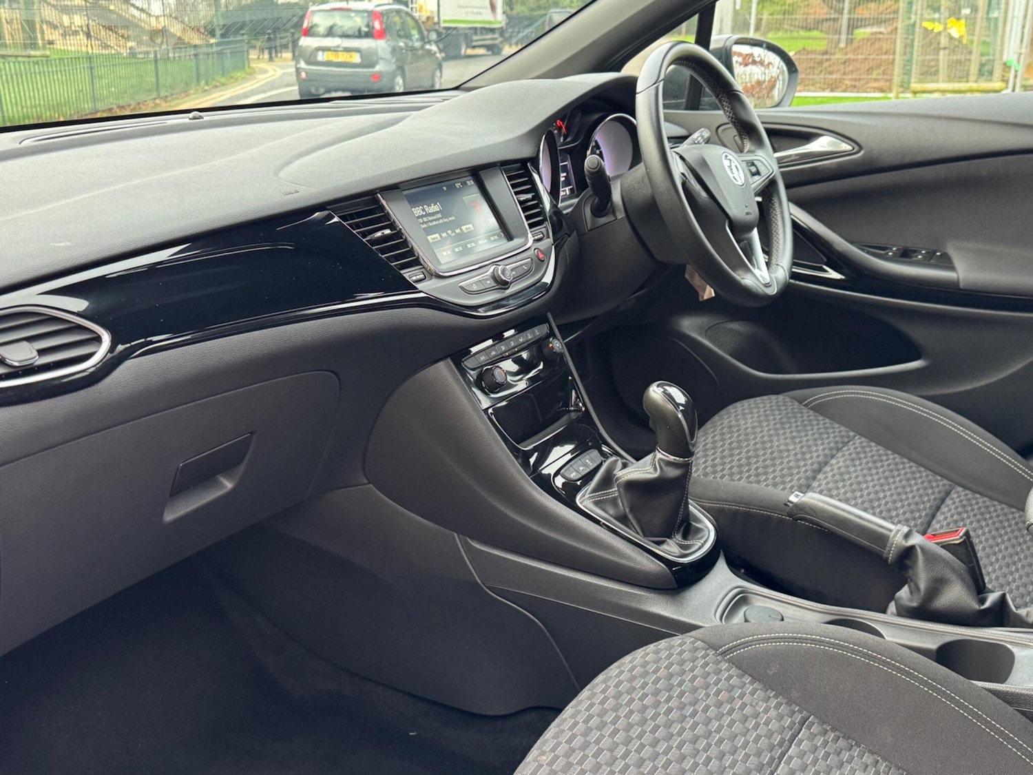 Used Vauxhall Astra 2017 for sale - 77029254: Photo 14