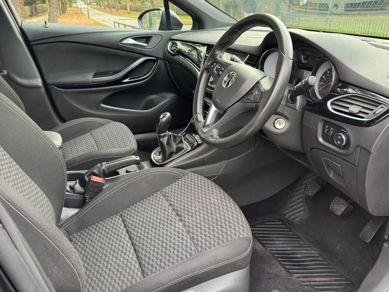 Used Vauxhall Astra 2017 for sale - 77029254: Photo 20