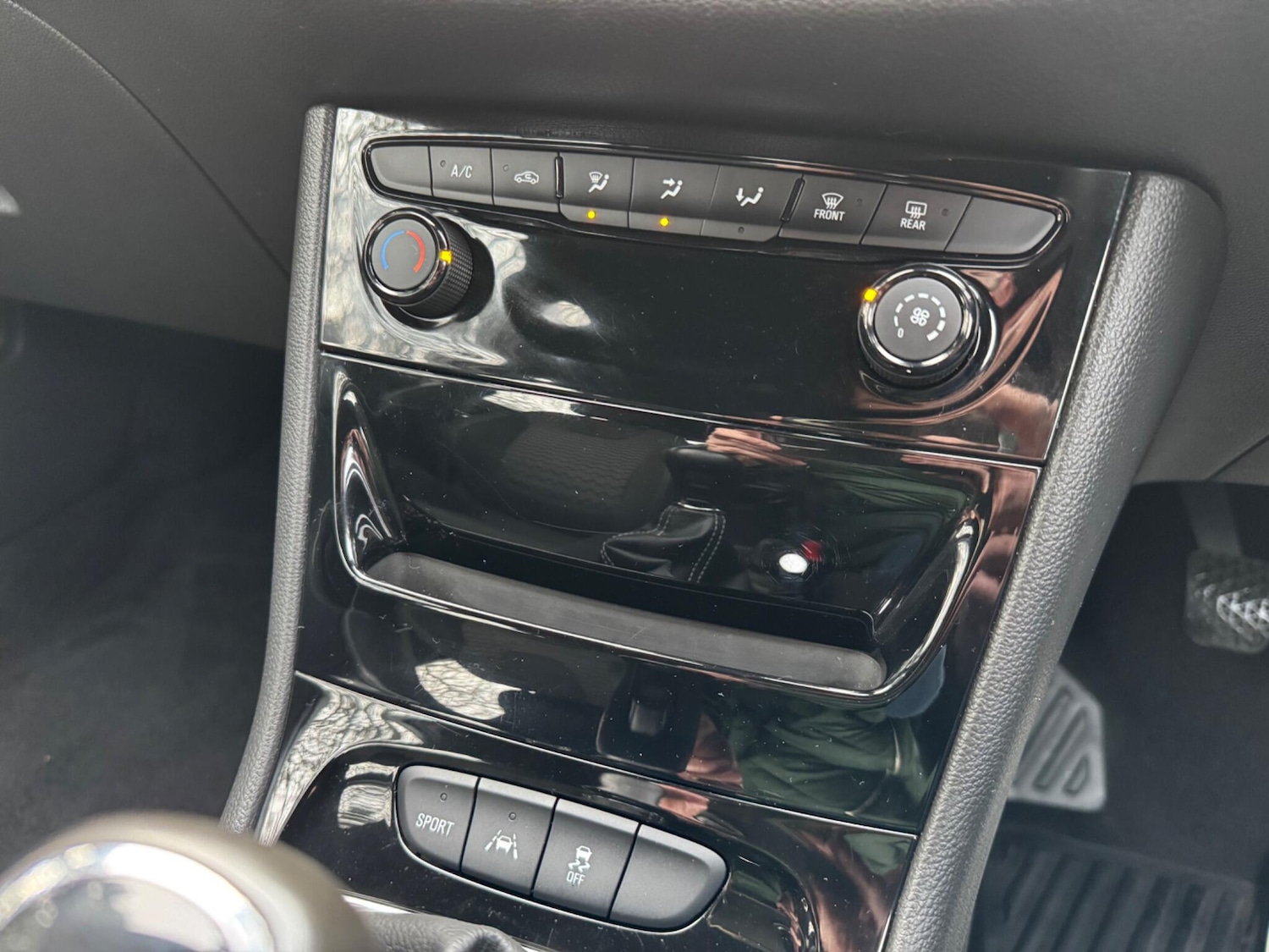 Used Vauxhall Astra 2017 for sale - 77029254: Photo 24