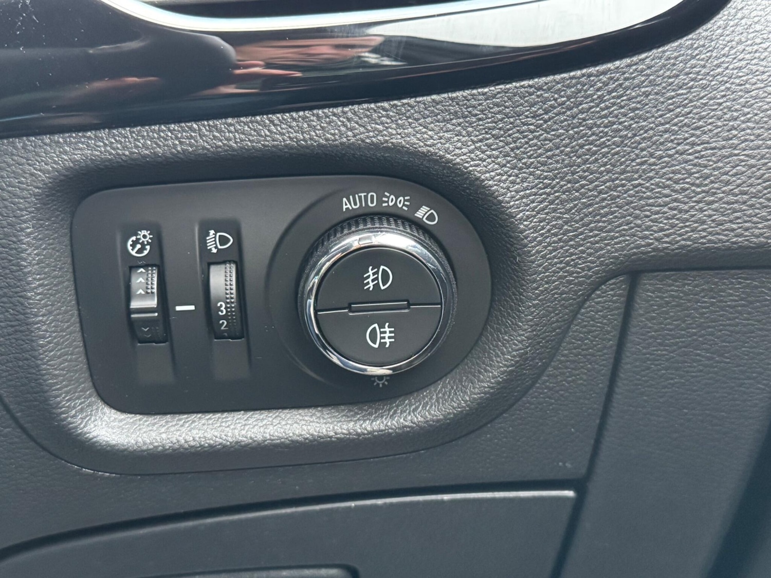 Used Vauxhall Astra 2017 for sale - 77029254: Photo 31