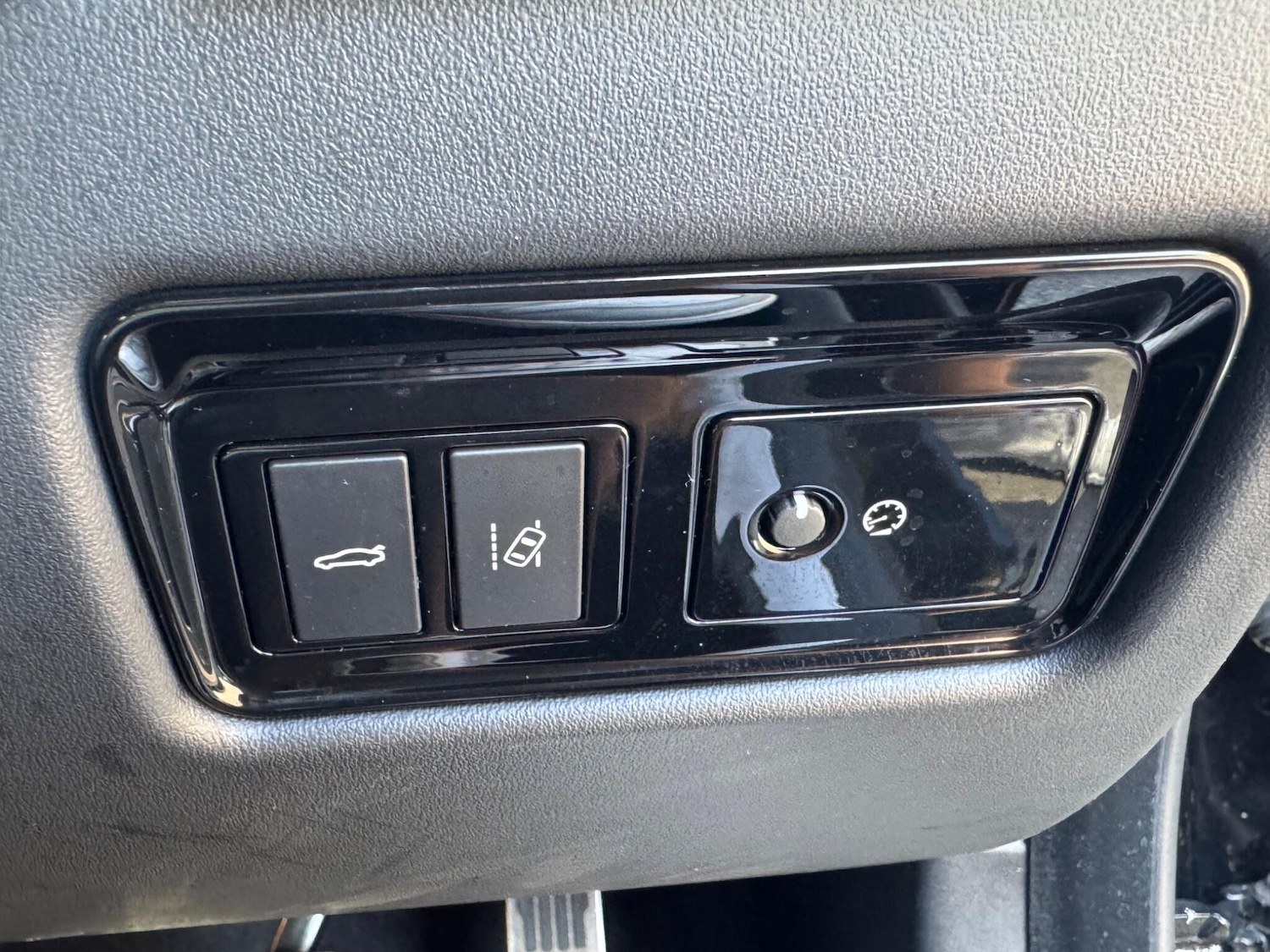 Vehicle 33