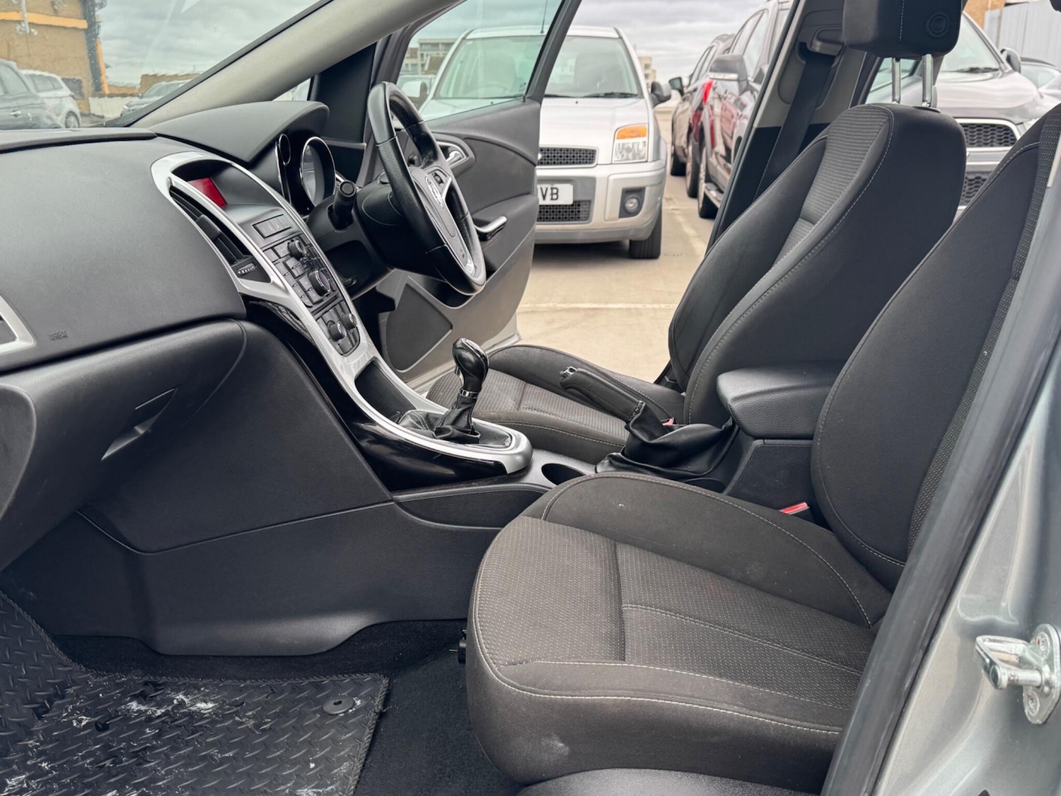 Used Vauxhall Astra 2012 for sale - 77695697: Photo 13