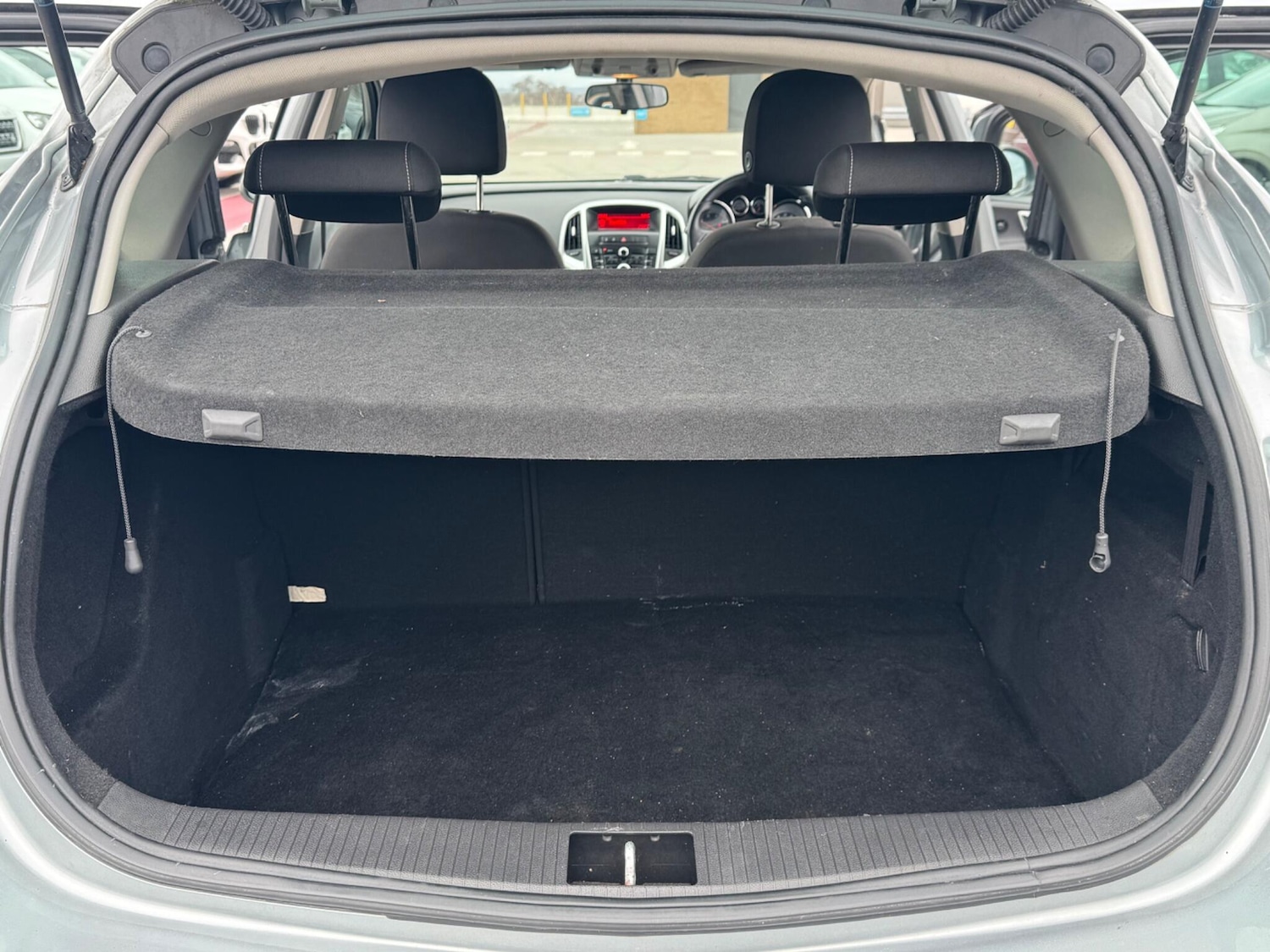 Used Vauxhall Astra 2012 for sale - 77695697: Photo 15