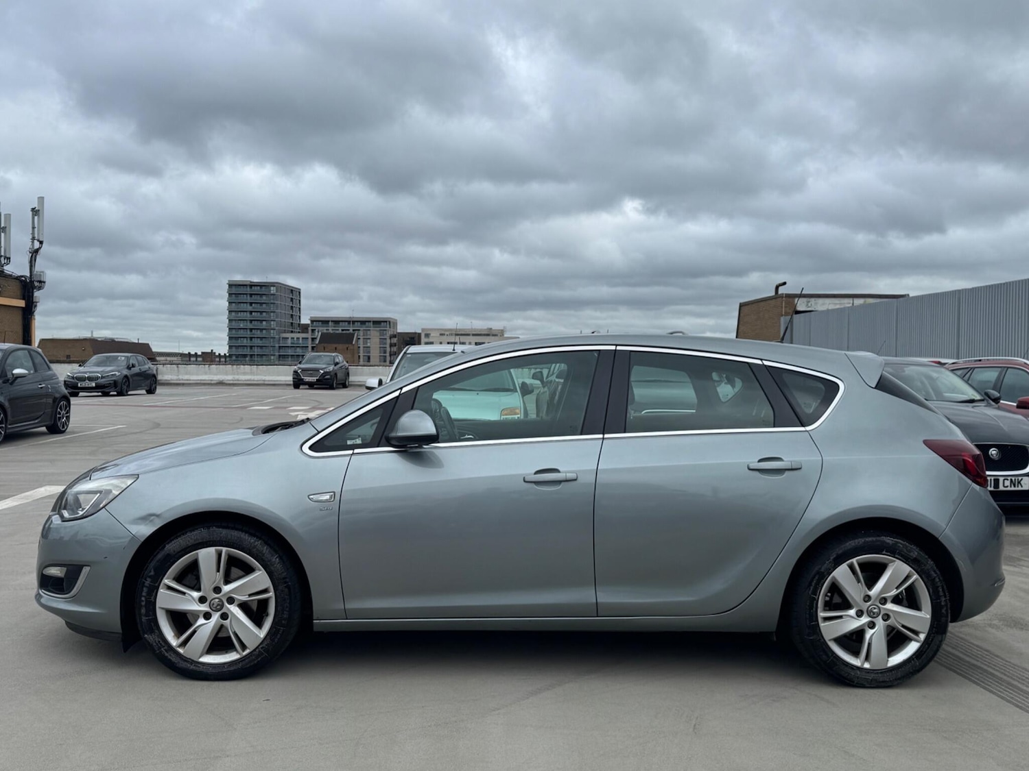 Used Vauxhall Astra 2012 for sale - 77695697: Photo 4