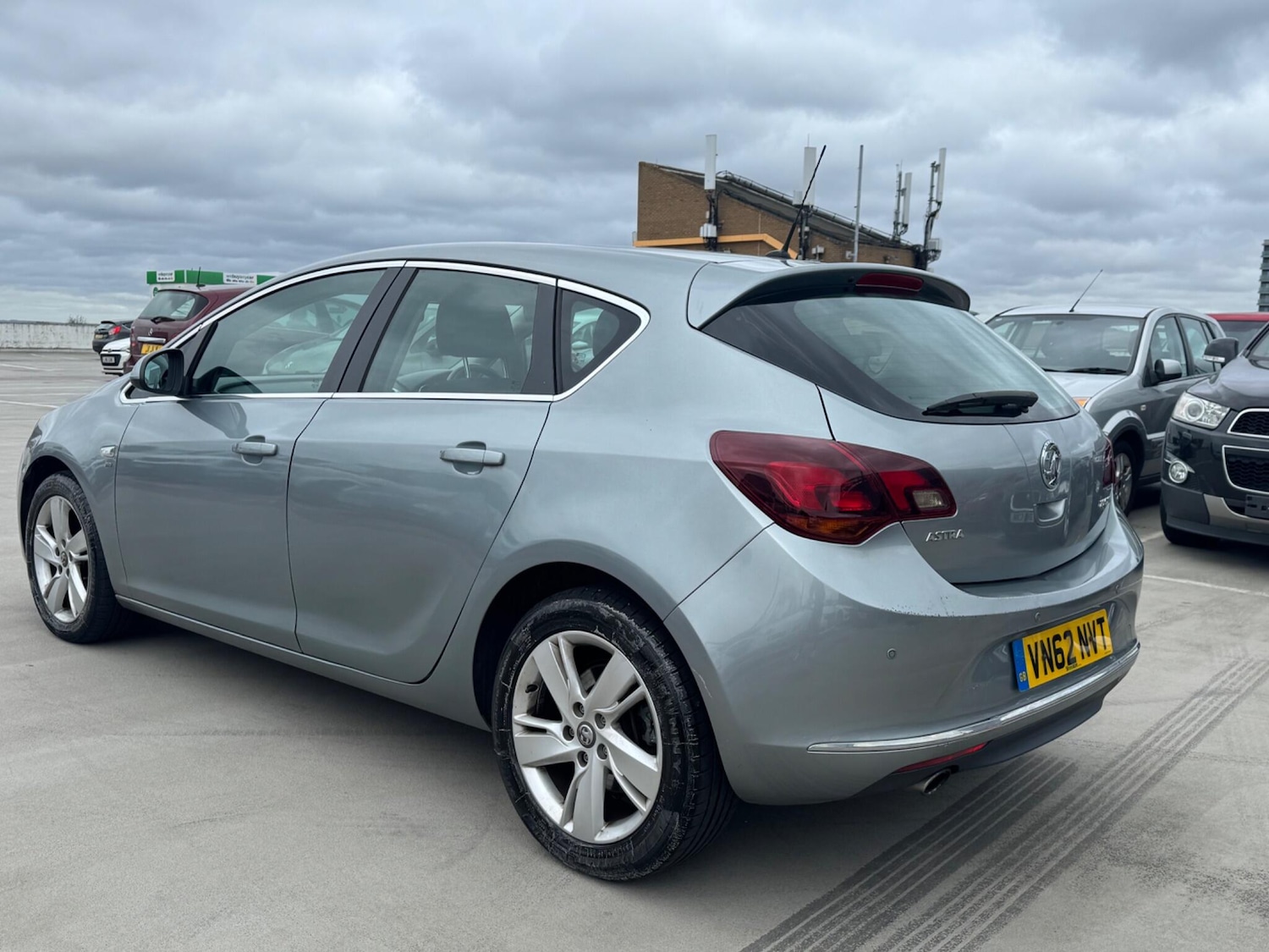 Used Vauxhall Astra 2012 for sale - 77695697: Photo 5