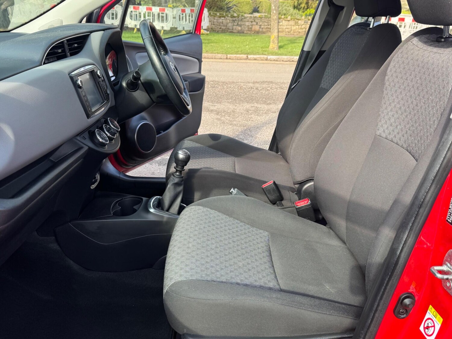 Used Toyota Yaris 2014 for sale - 77838787: Photo 16