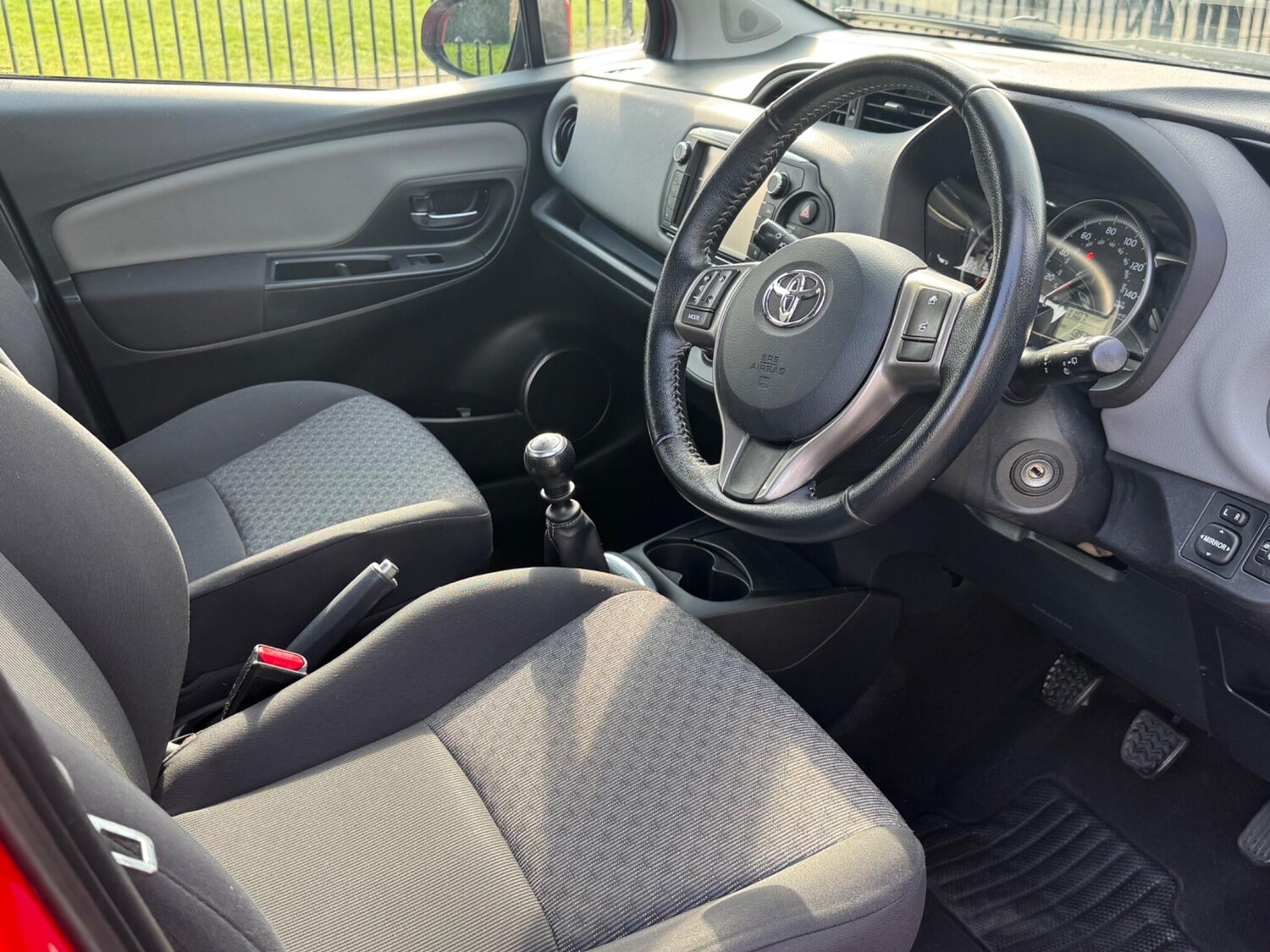 Used Toyota Yaris 2014 for sale - 77838787: Photo 21