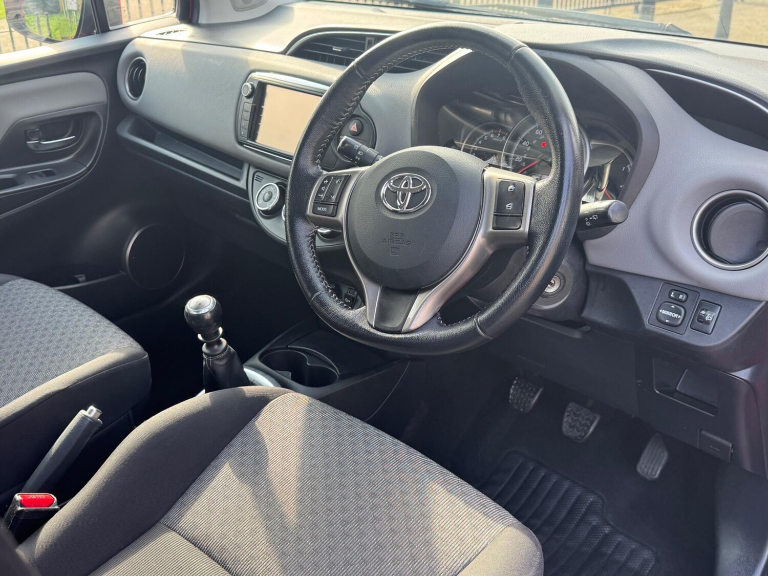 Used Toyota Yaris 2014 for sale - 77838787: Photo 23