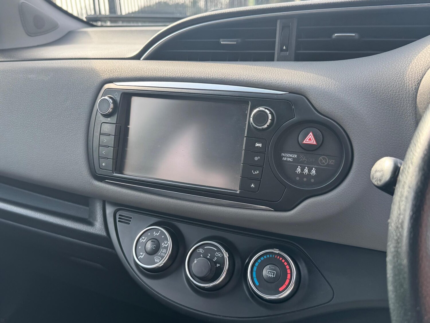 Used Toyota Yaris 2014 for sale - 77838787: Photo 25