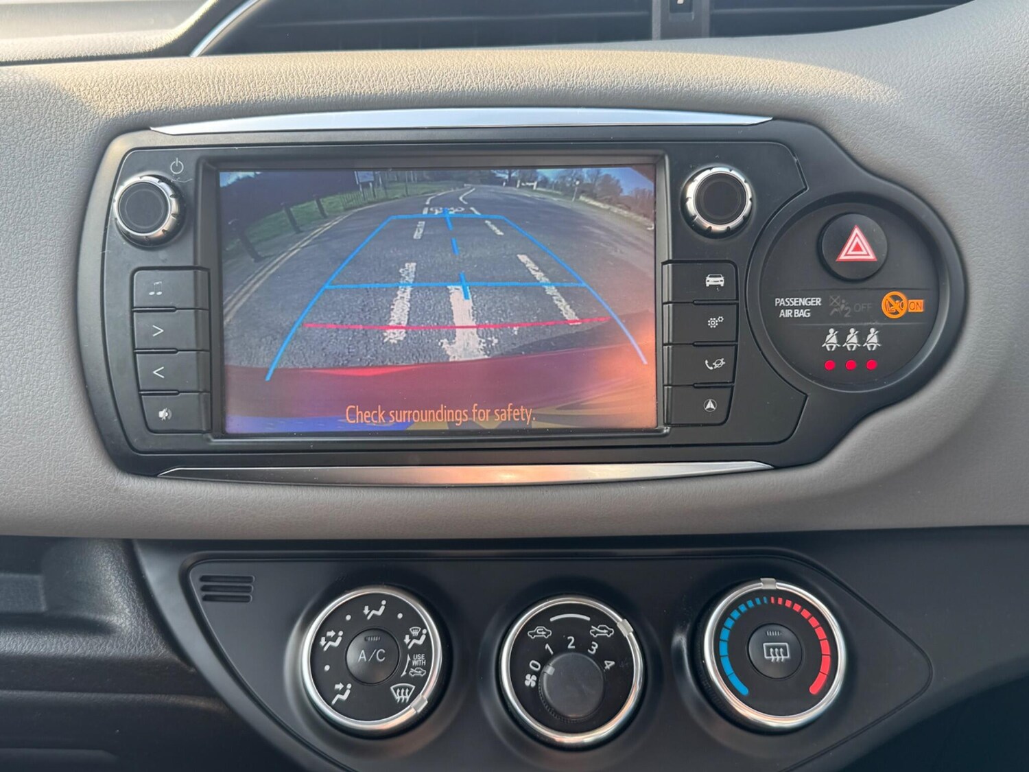 Used Toyota Yaris 2014 for sale - 77838787: Photo 28