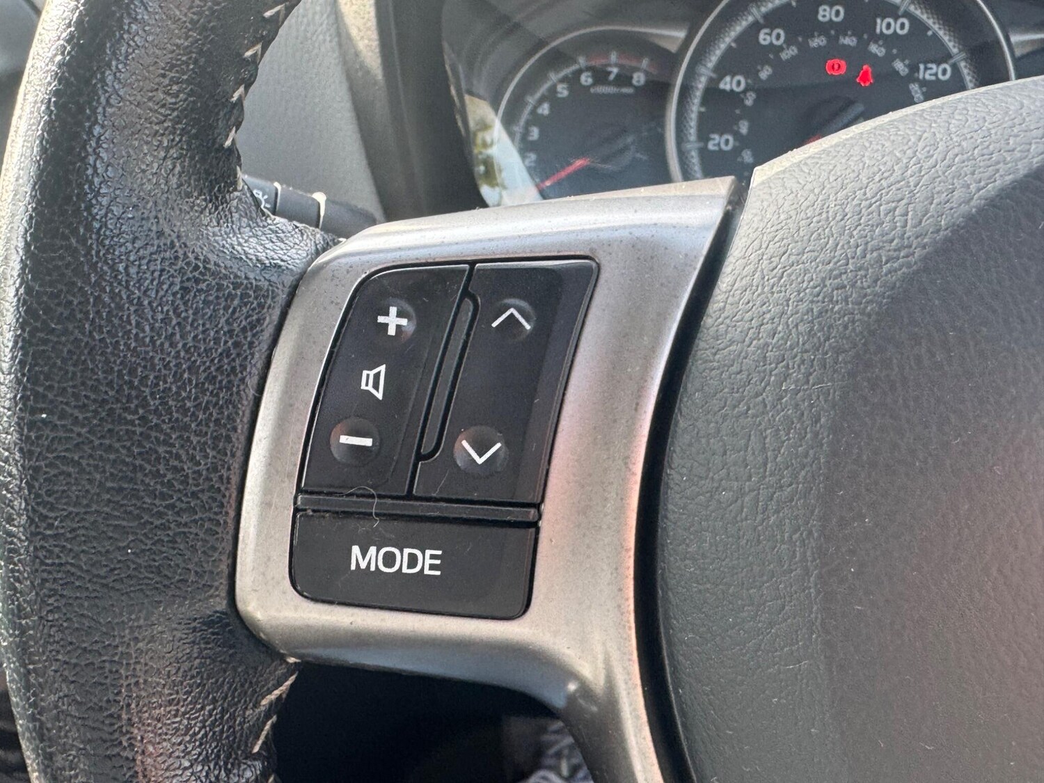 Used Toyota Yaris 2014 for sale - 77838787: Photo 30