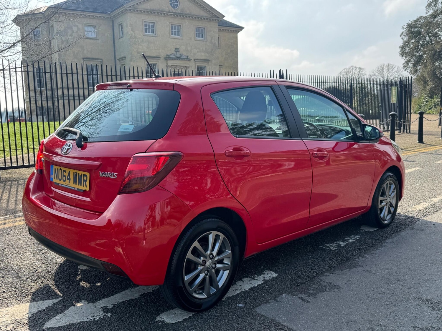 Used Toyota Yaris 2014 for sale - 77838787: Photo 8