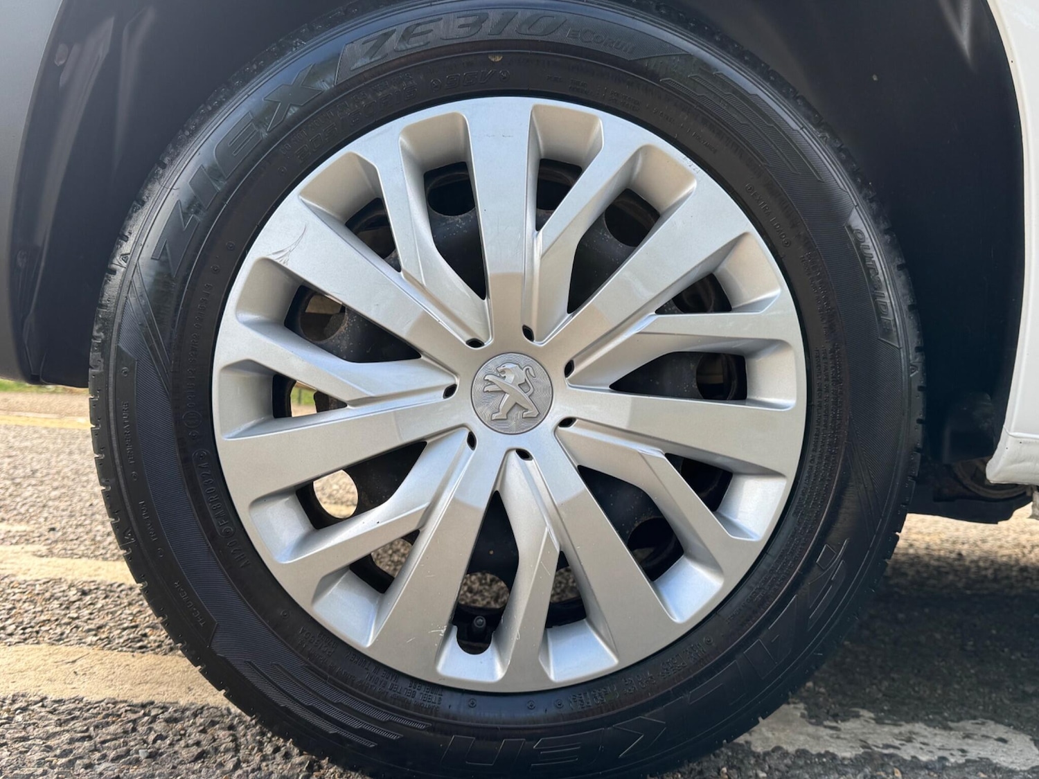 Used Peugeot Partner 2021 for sale - 76137396: Photo 10