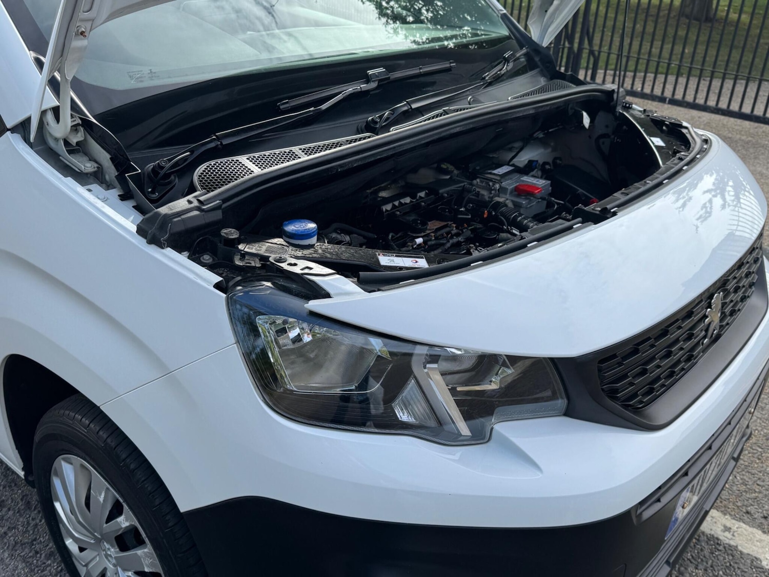 Used Peugeot Partner 2021 for sale - 76137396: Photo 22