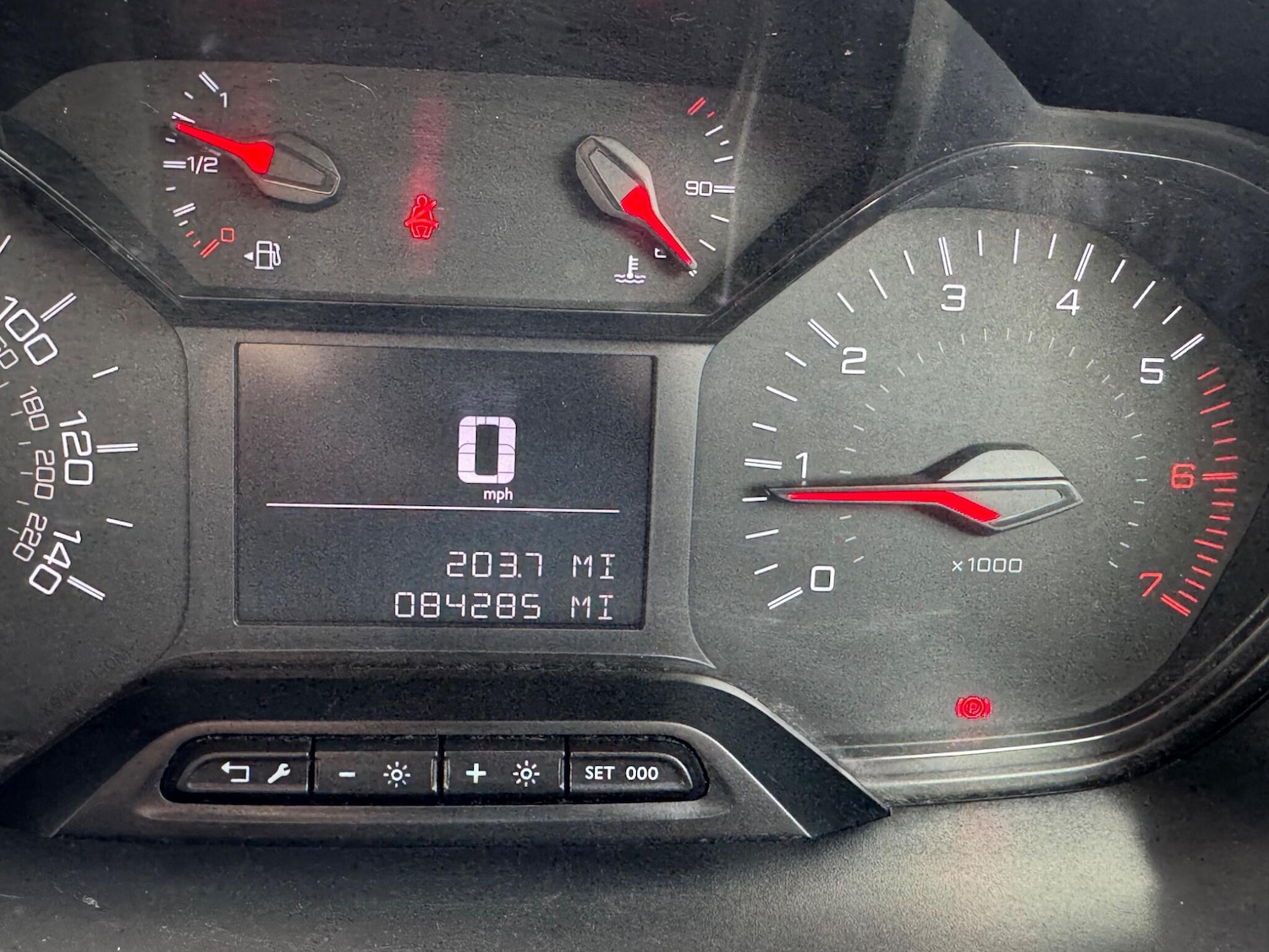 Used Peugeot Partner 2021 for sale - 76137396: Photo 23