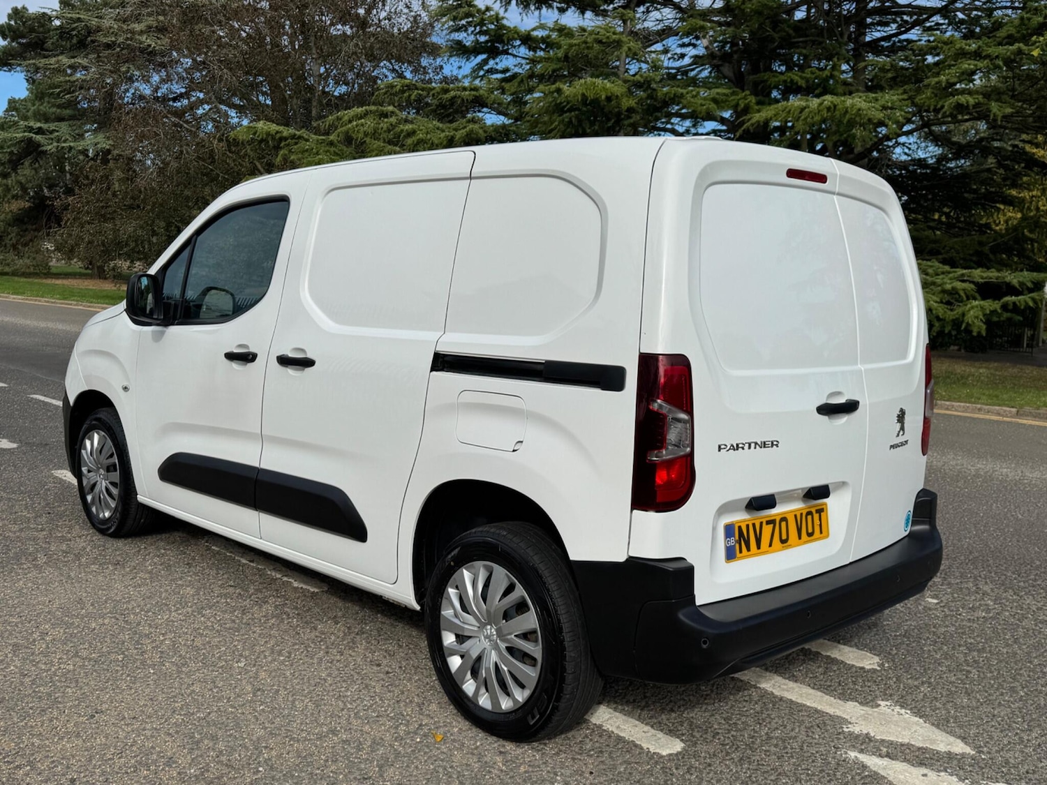 Used Peugeot Partner 2021 for sale - 76137396: Photo 5