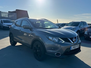 Used Nissan Qashqai 2015 for sale - 77738284: Photo
