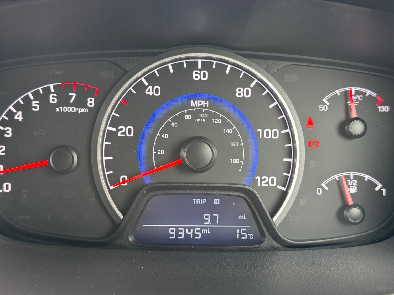 Used Hyundai i10 2018 for sale - 76953156: Photo 26