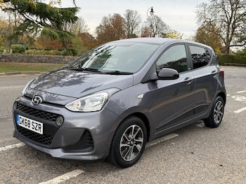Used Hyundai i10 2018 for sale - 76953156: Photo