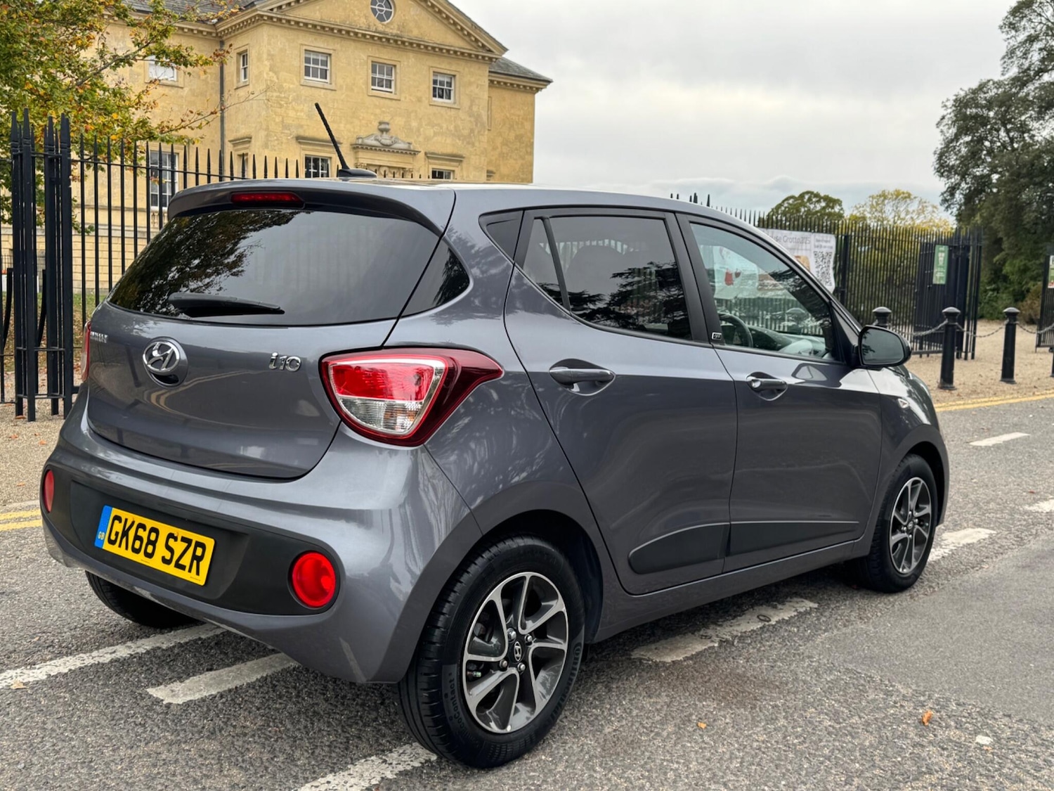 Used Hyundai i10 2018 for sale - 76953156: Photo 7