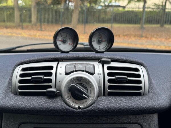 Used smart fortwo 2011 for sale - 76200965: Photo 21