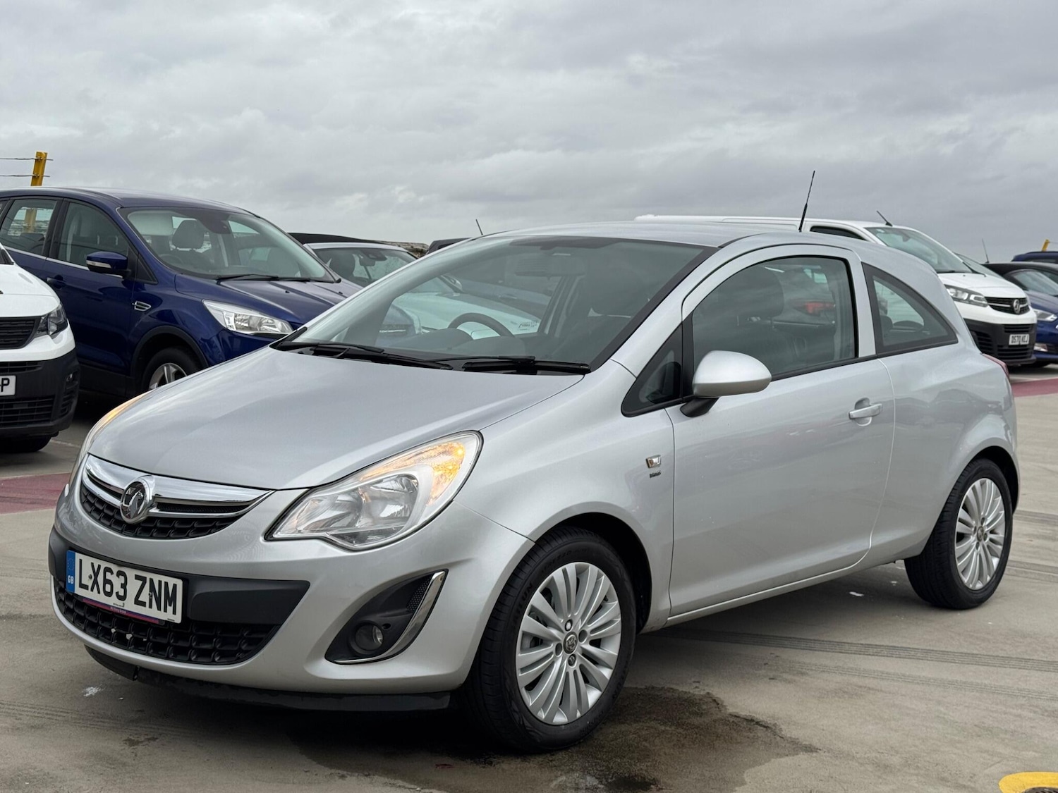 Used Vauxhall Corsa 2013 for sale - 76952788: Photo 3
