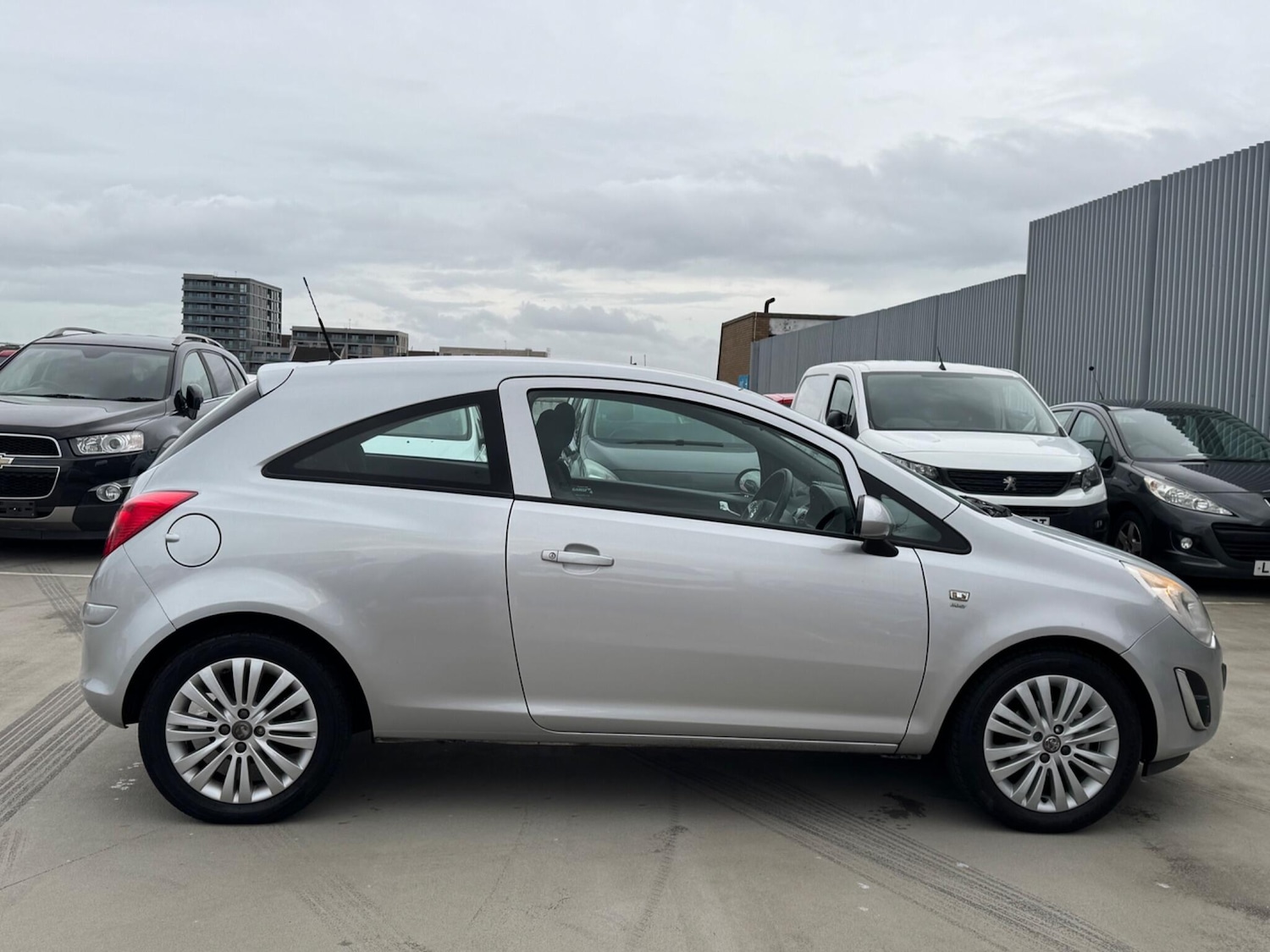 Used Vauxhall Corsa 2013 for sale - 76952788: Photo 8