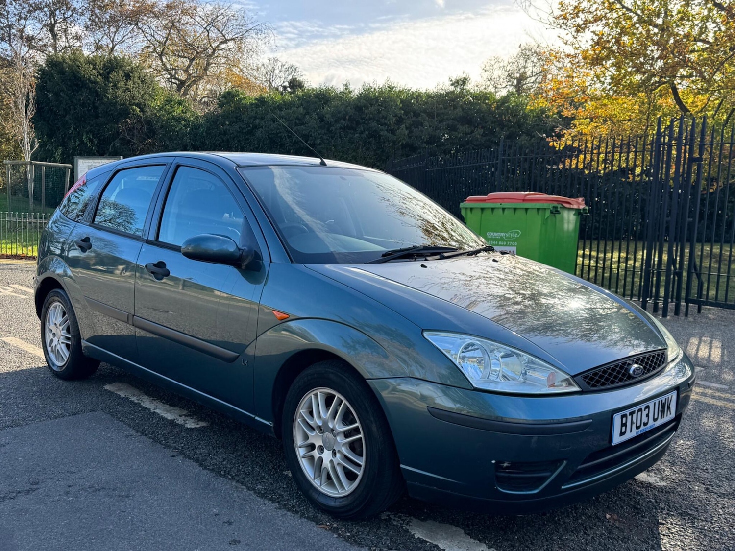 Used Ford Focus 2003 for sale - 76398331: Photo 1