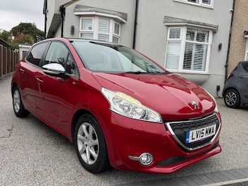 Used Peugeot 208 2015 for sale - 76512134: Photo