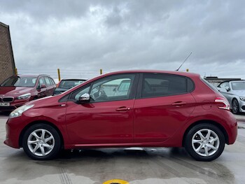 Used Peugeot 208 2015 for sale - 76512134: Photo
