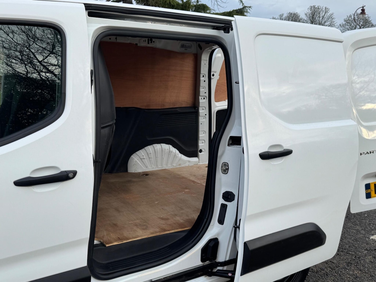 Used Peugeot Partner for sale - 77306236: Photo 13