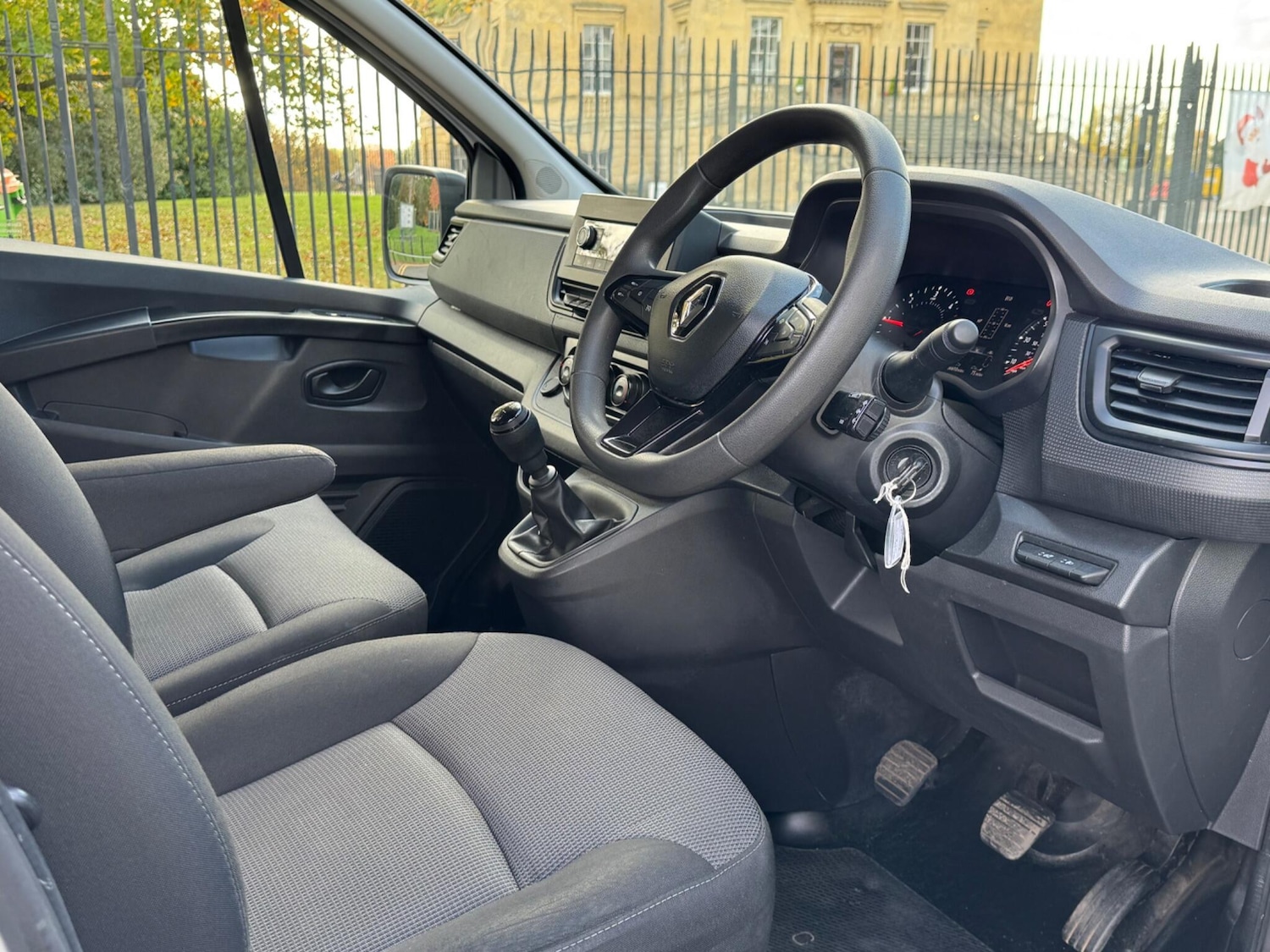 Used Renault Trafic 2022 for sale - 76349403: Photo 16