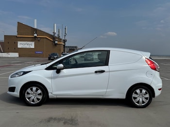 Used Ford Fiesta Van 2013 for sale - 78528080: Photo