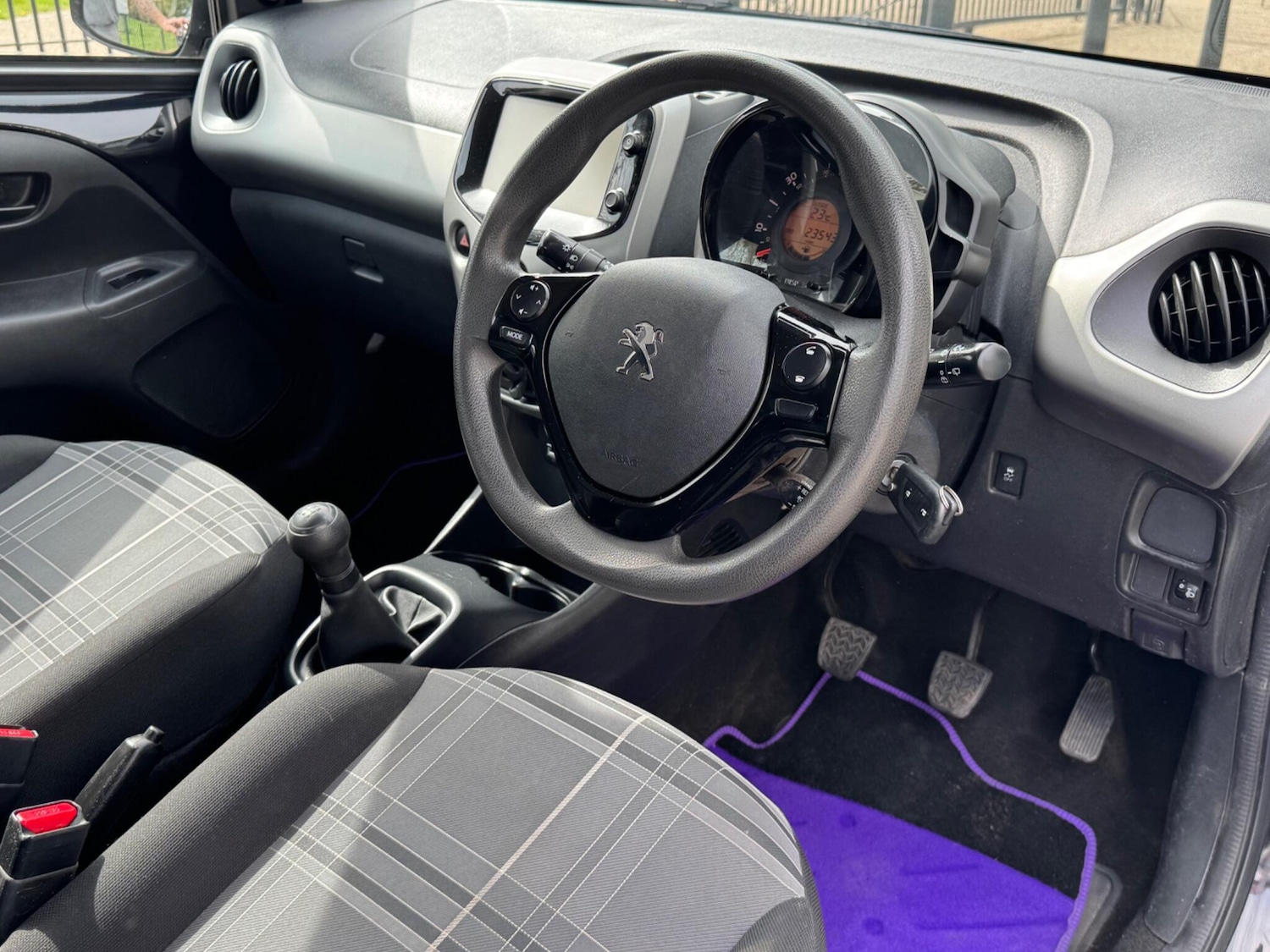 Used Peugeot 108 2016 for sale - 78204641: Photo 20