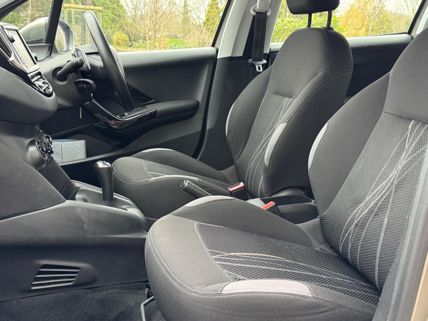 Used Peugeot 208 2012 for sale - 77626097: Photo 14