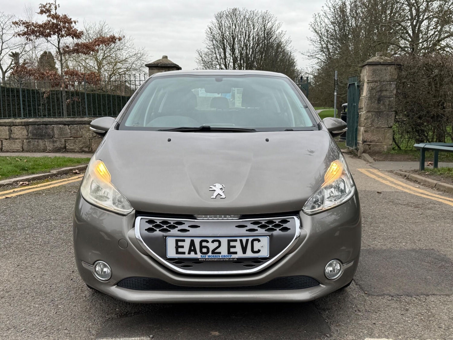 Used Peugeot 208 2012 for sale - 77626097: Photo 2