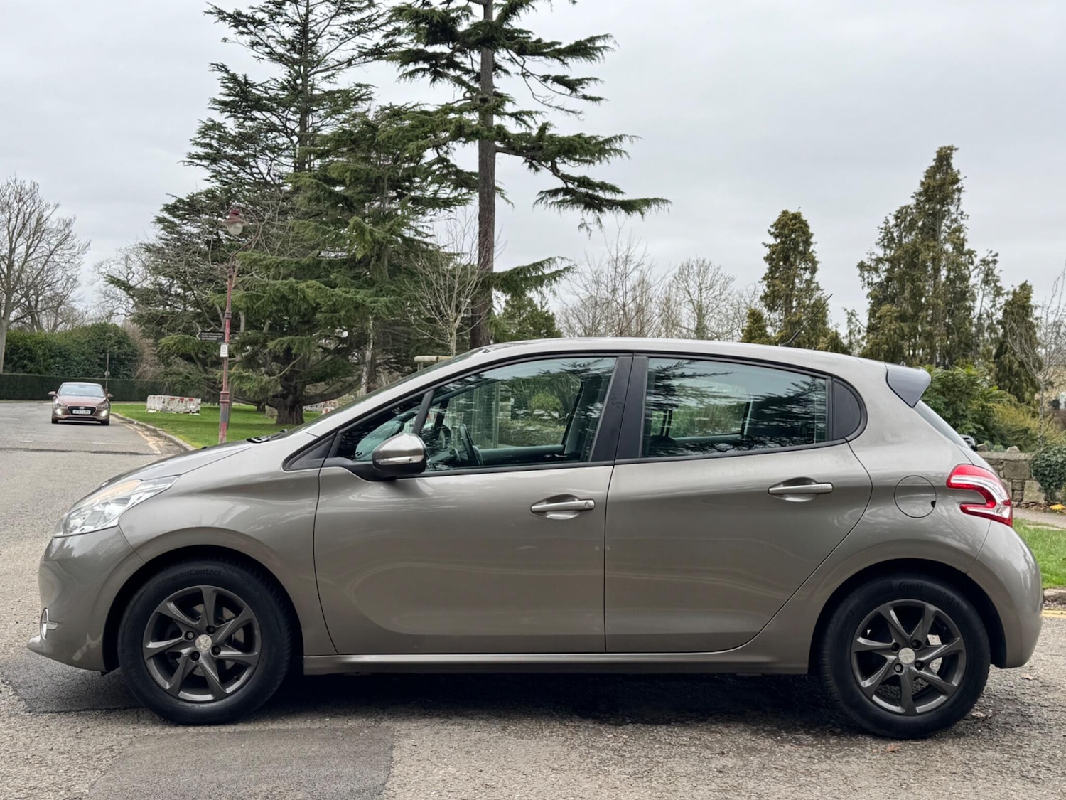 Used Peugeot 208 2012 for sale - 77626097: Photo 4