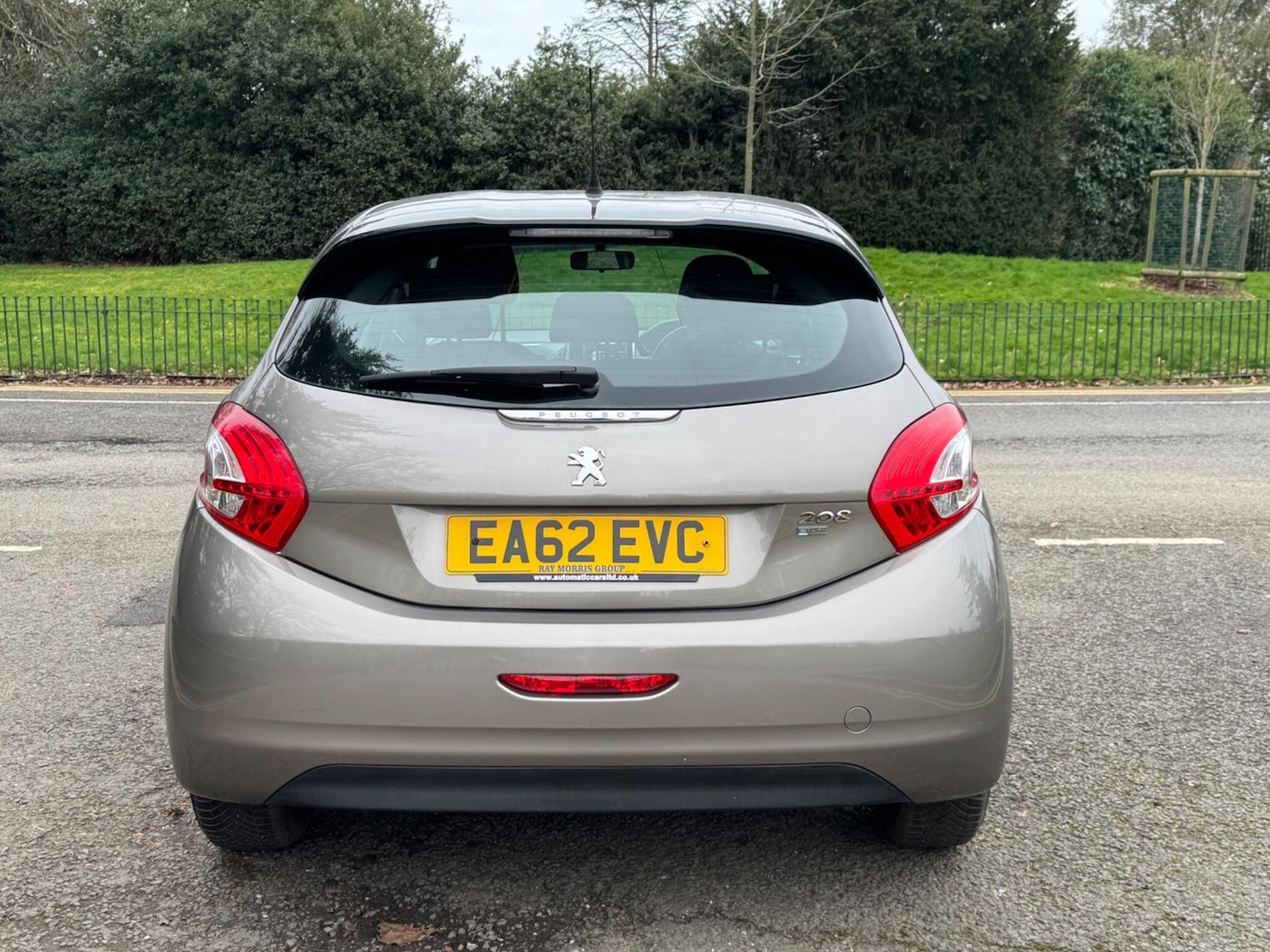 Used Peugeot 208 2012 for sale - 77626097: Photo 6