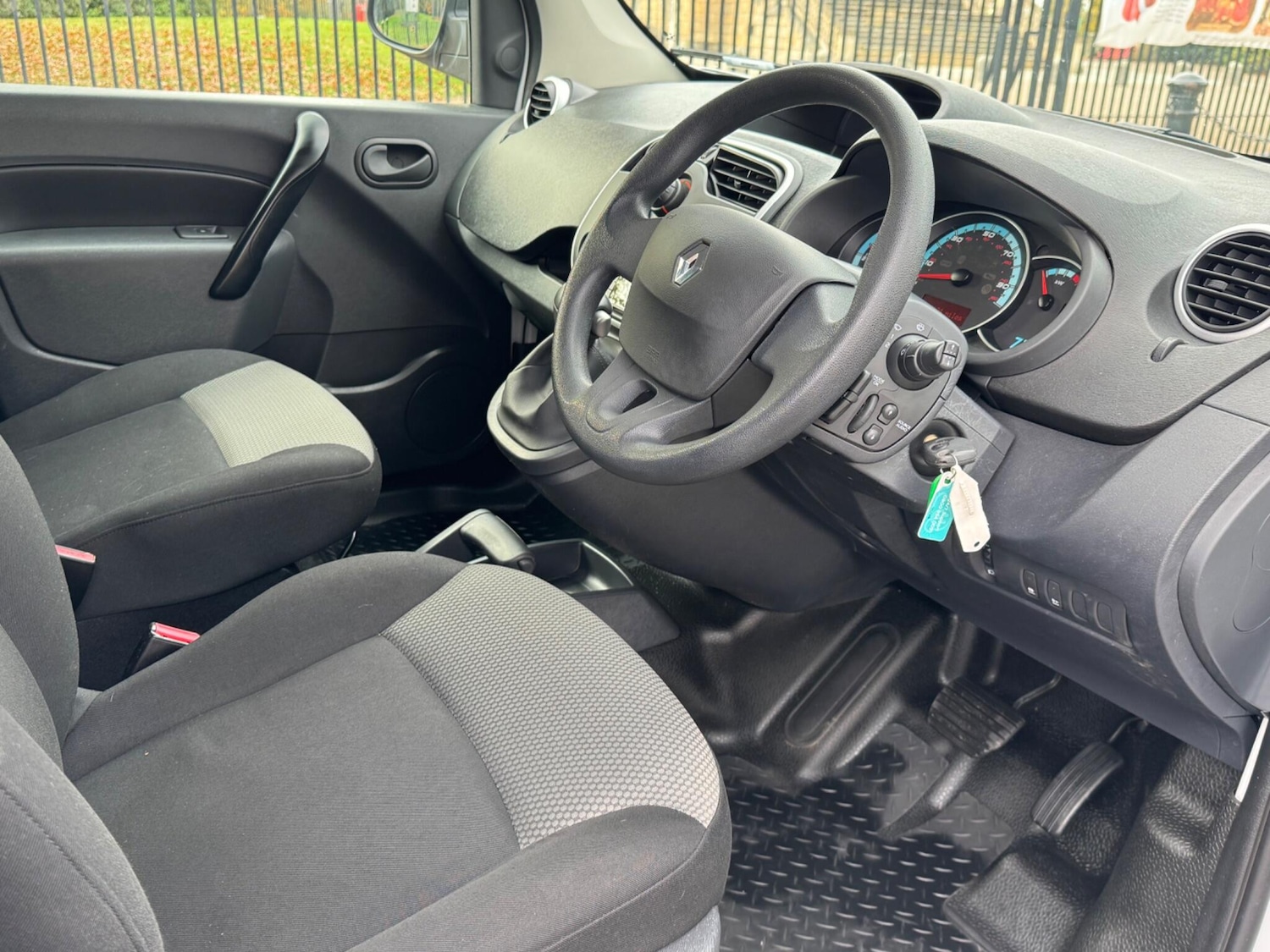 Used Renault Kangoo 2020 for sale - 76337468: Photo 11
