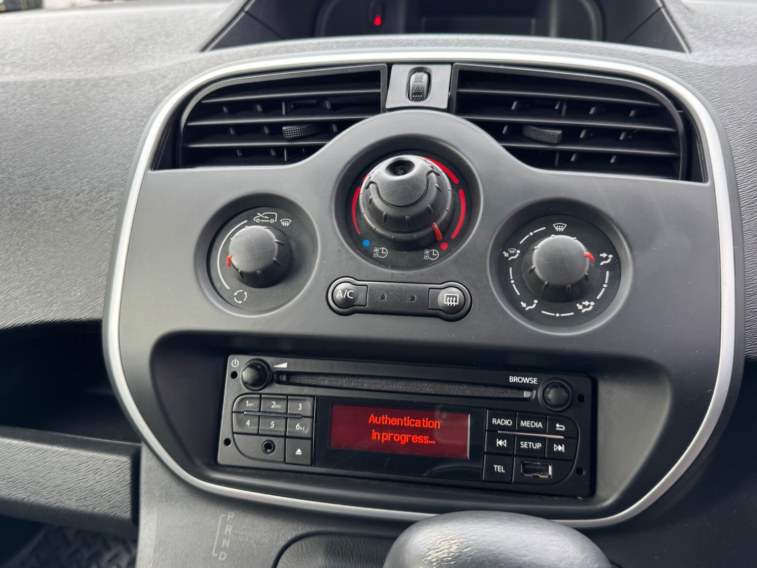 Used Renault Kangoo 2020 for sale - 76337468: Photo 16