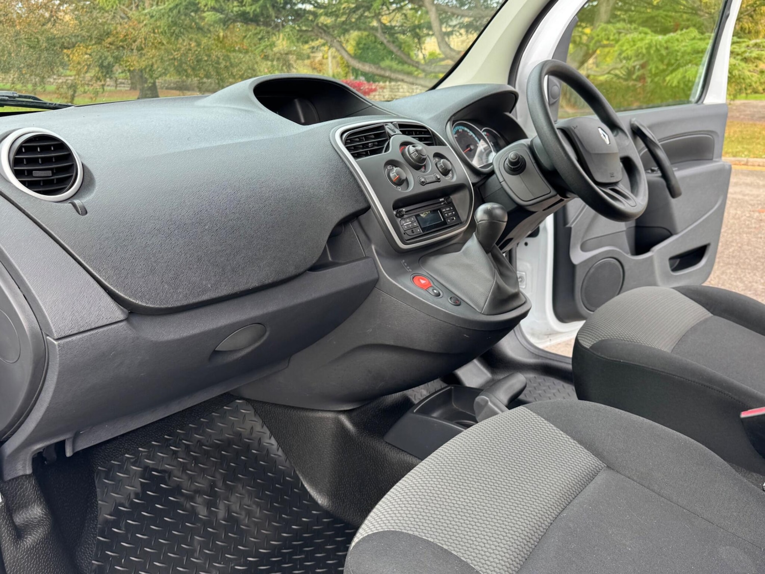 Used Renault Kangoo 2020 for sale - 76337468: Photo 25