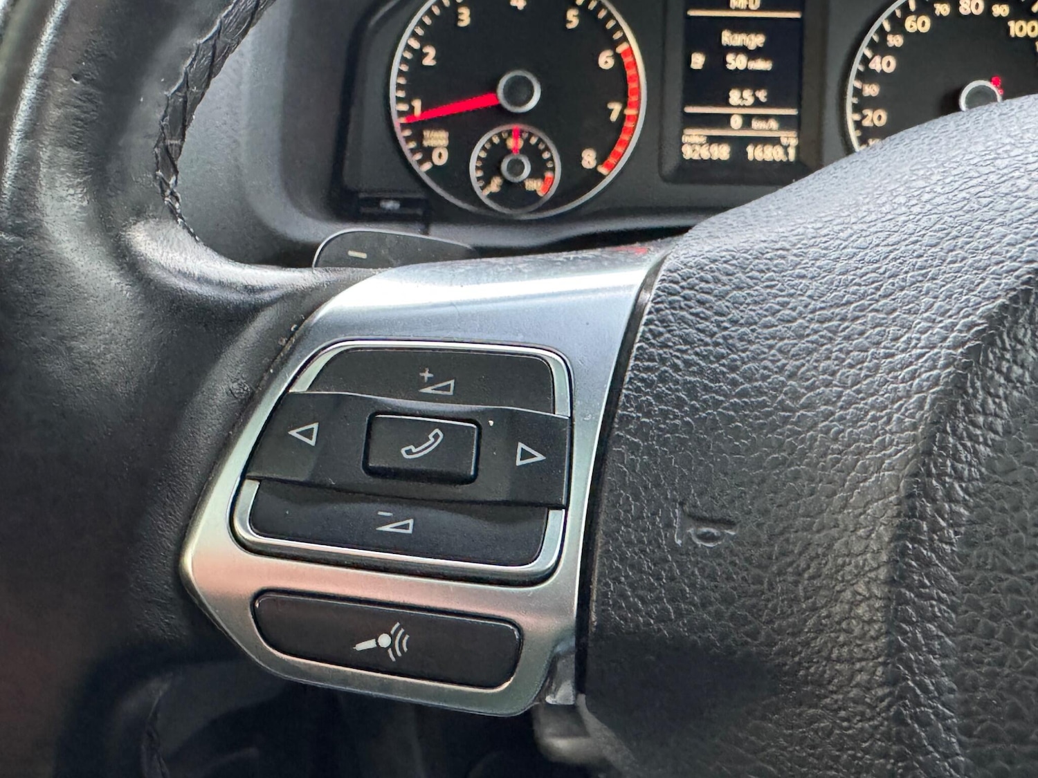 Used Volkswagen Scirocco 2009 for sale - 77130888: Photo 25