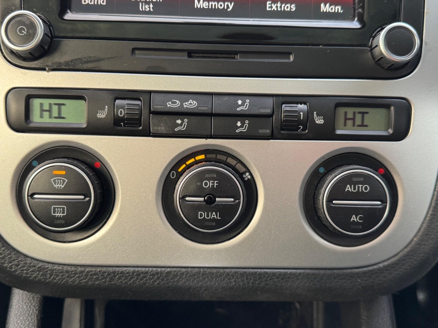 Used Volkswagen Scirocco 2009 for sale - 77130888: Photo 28