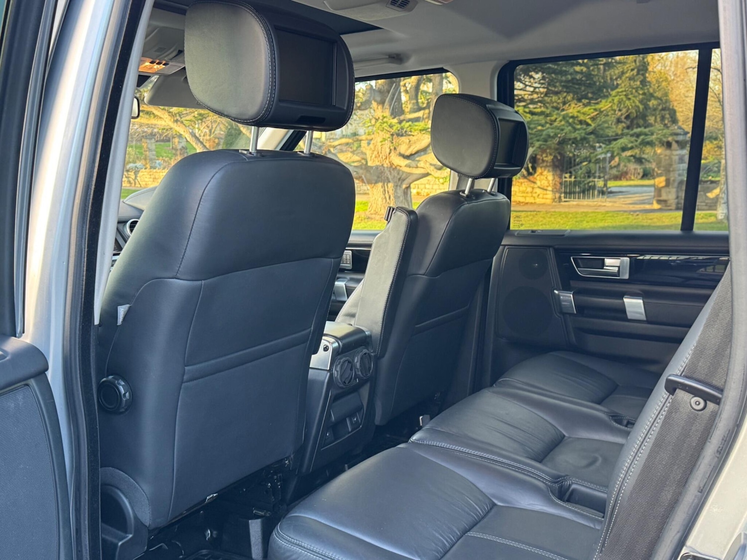 Used Land Rover Discovery 2016 for sale - 77097954: Photo 18