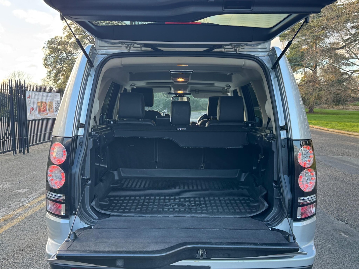 Used Land Rover Discovery 2016 for sale - 77097954: Photo 20