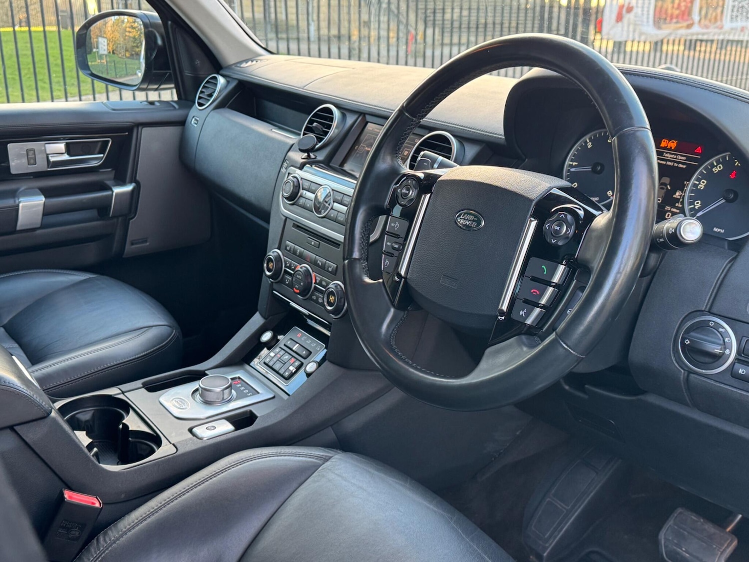 Used Land Rover Discovery 2016 for sale - 77097954: Photo 26