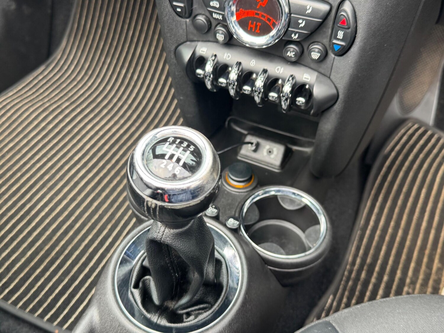 Used MINI Roadster 2013 for sale - 76965382: Photo 21