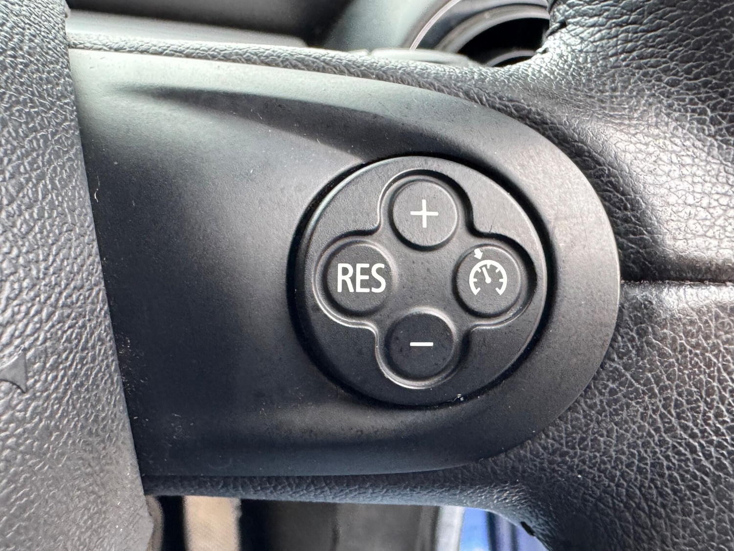 Used MINI Roadster 2013 for sale - 76965382: Photo 23