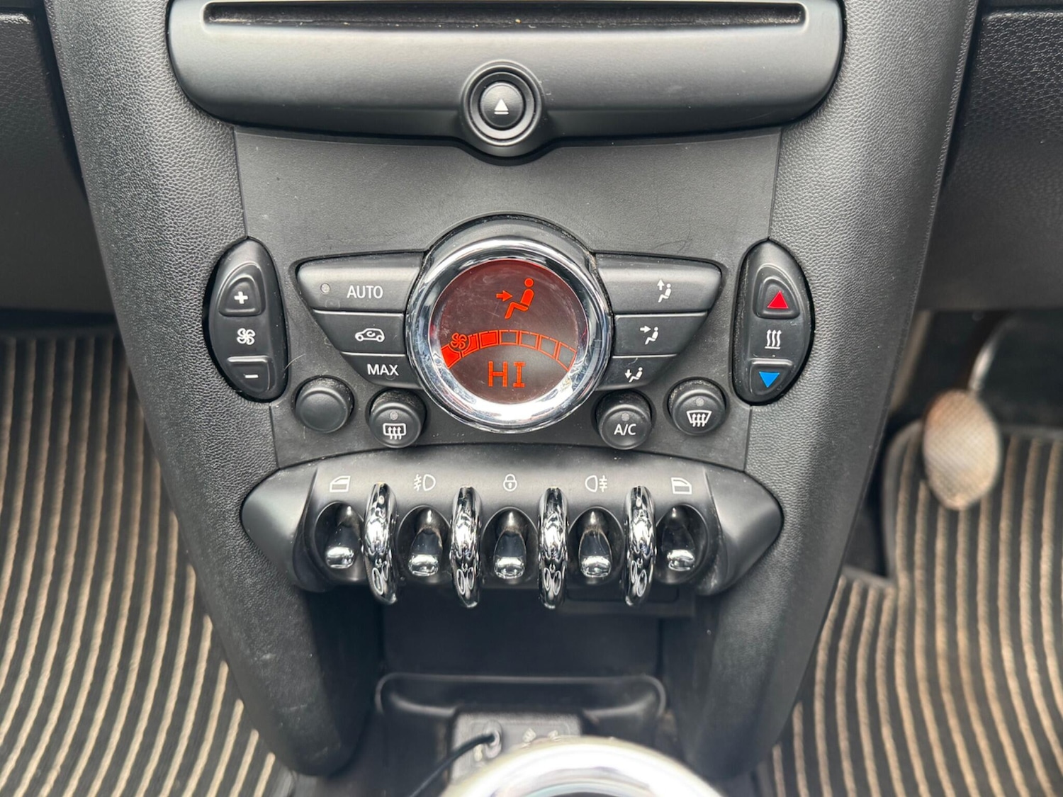 Used MINI Roadster 2013 for sale - 76965382: Photo 24